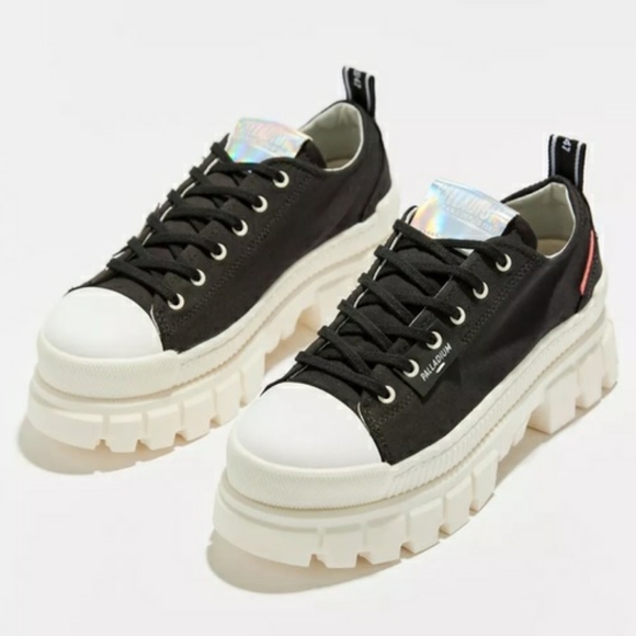 New Size 6 Palladium Shoes Lug Sole Platform Revolt Free People Lo Tx Womens - Picture 1 of 7
